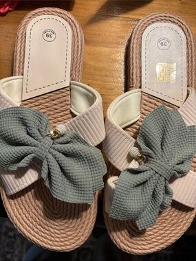 Women’s Bow Slide Sandals in Beige and Sage - Casual Summer Slip-Ons